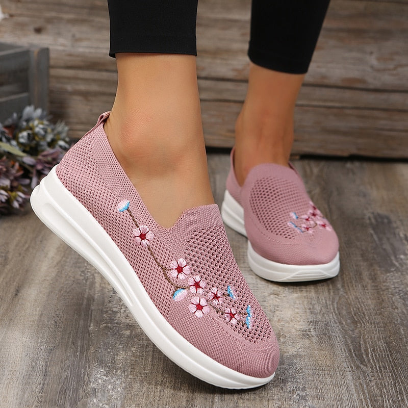 Women's Soft Embroider Flats Summer Breathable Knitted Platform Sneakers Woman Chinese Style Flowers Casual Shoes Plus Size 43 - Bonnie Lassio